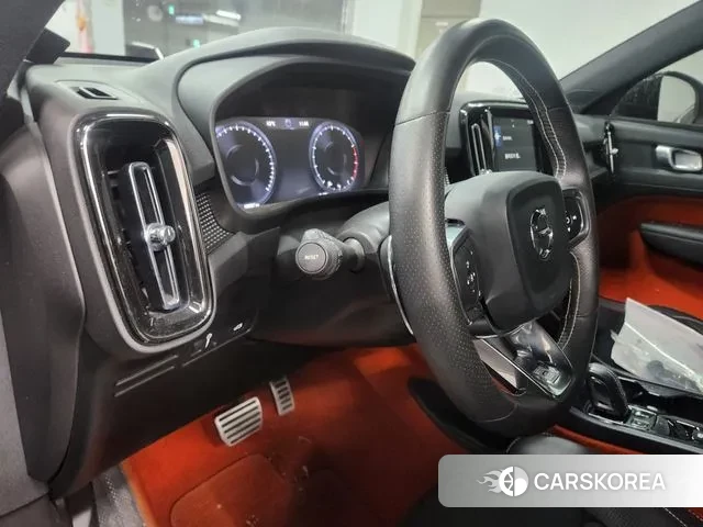 Volvo XC40 id 3499712 из Кореи 8