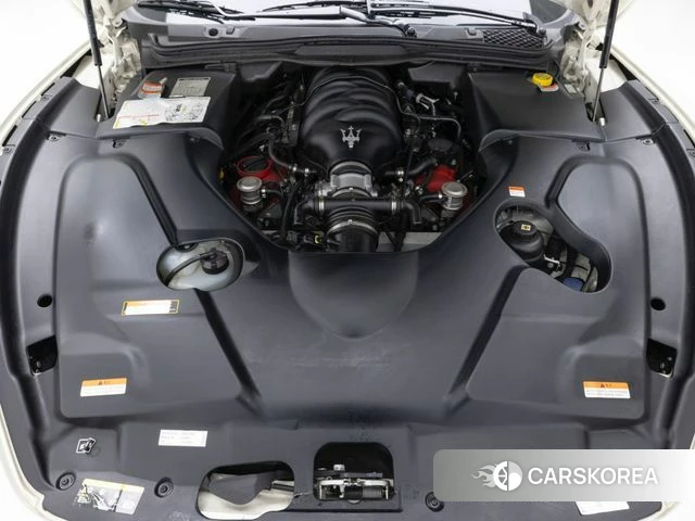 Maserati GranTurismo id 3905384 из Кореи 16