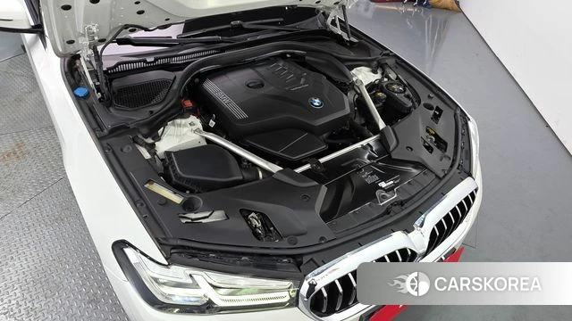 BMW 5 Series (G30) id 4470717 из Кореи 30