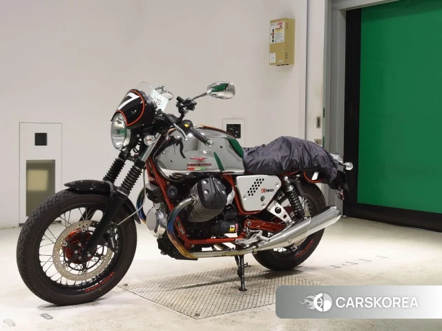 Проданный MOTO GUZZI V7 RACER 2013 из Японии, фото 3