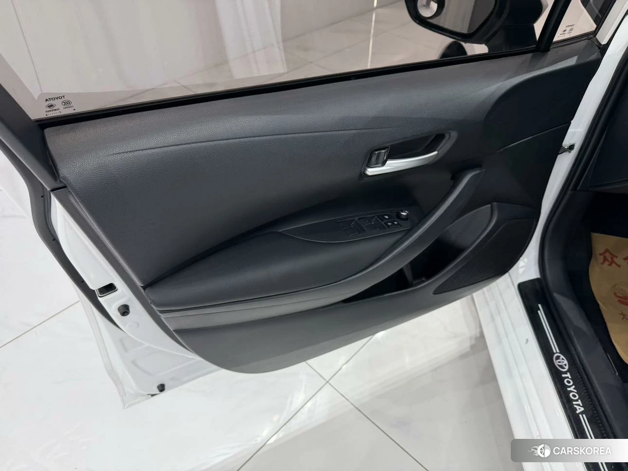 Toyota Lei Ling id 4512653 из Китая 18