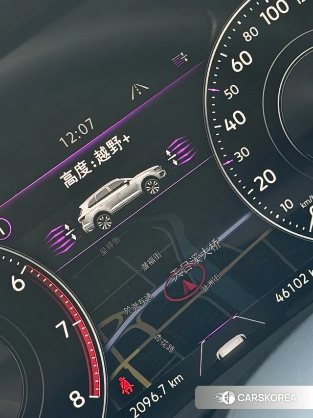 Volkswagen Touareg id 4212641 из Китая 14