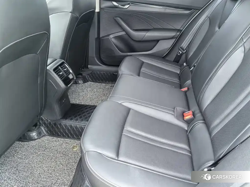 Skoda Octavia id 4565179 из Китая 17
