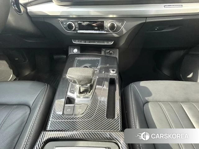Audi Q5L id 4272943 из Китая 14