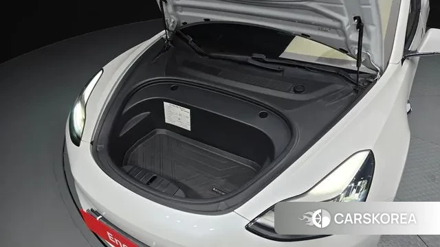 Tesla Model 3 id 3033276 из Кореи 16