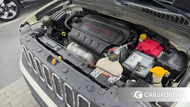 Jeep Renegade id 4525850 из Кореи 25