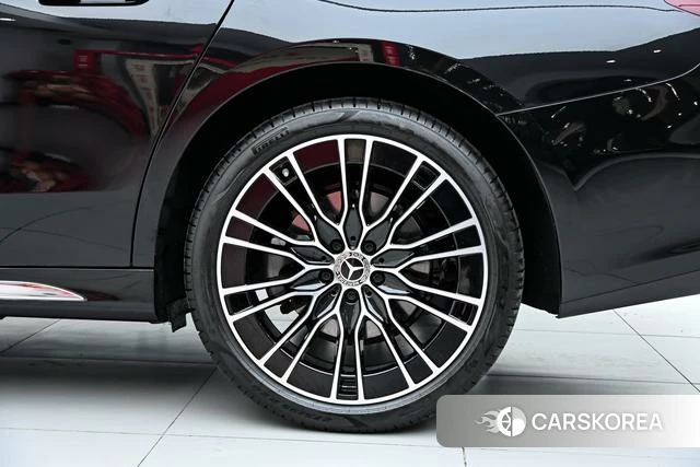 Mercedes-Benz E-class id 4260439 из Китая 16