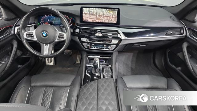 BMW 5 Series (G30) id 4594268 из Кореи 30
