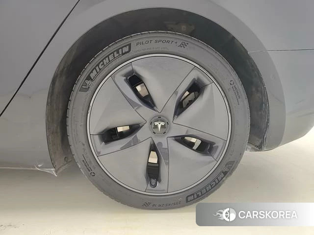 Tesla Model 3 id 4228515 из Китая 16