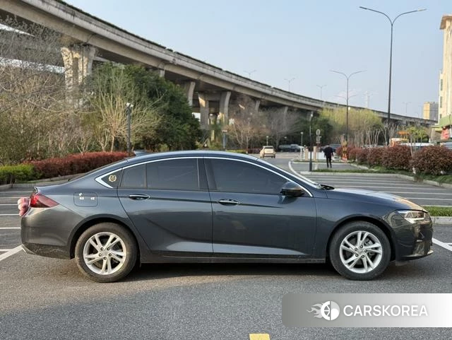 Buick Regal 2021 Темно-серый из Китая, фото 6
