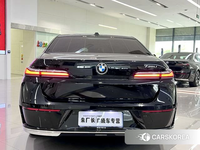BMW 7 series 2024 Черный из Китая, фото 6