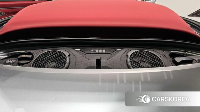 Porsche 911(992) id 3921571 из Кореи 16