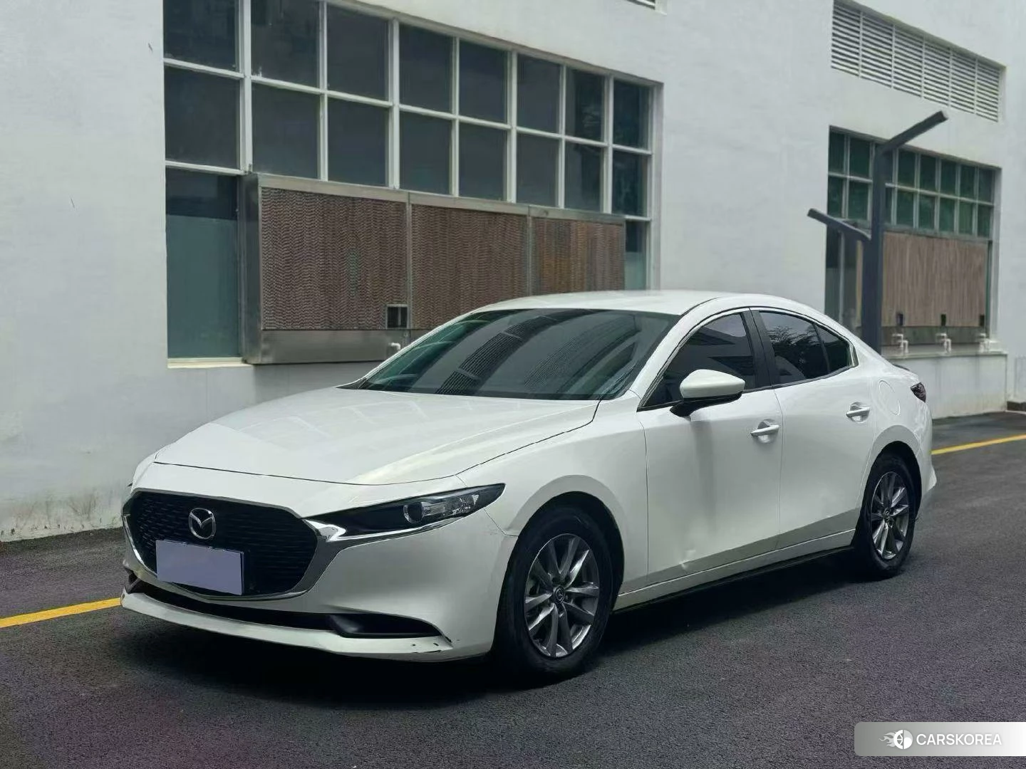 Mazda 3 2023 Белый из Китая, фото 6
