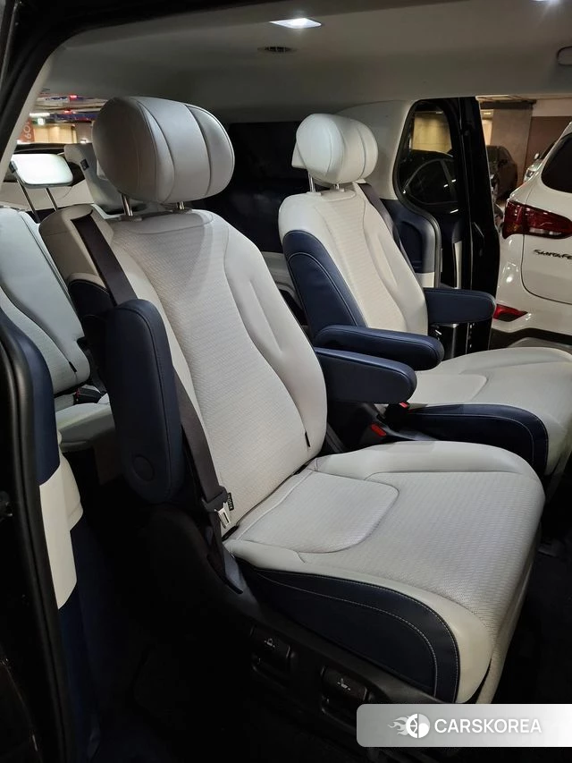 Kia The New Carnival 4th Generation 2024 Черный из Кореи, фото 6