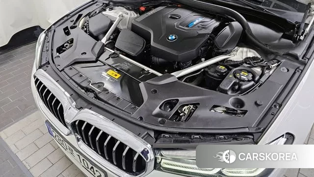 BMW 5 Series (G30) id 3567595 из Кореи 16