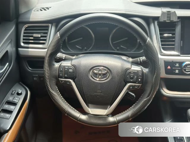 Toyota Highlander id 4262435 из Китая 17