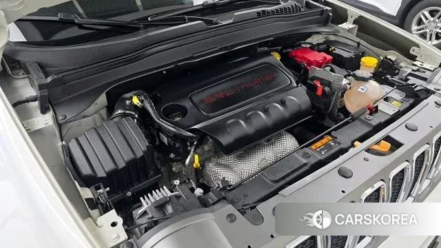 Jeep Renegade id 3367085 из Кореи 16