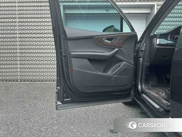 Audi Q7 id 4275968 из Китая 13
