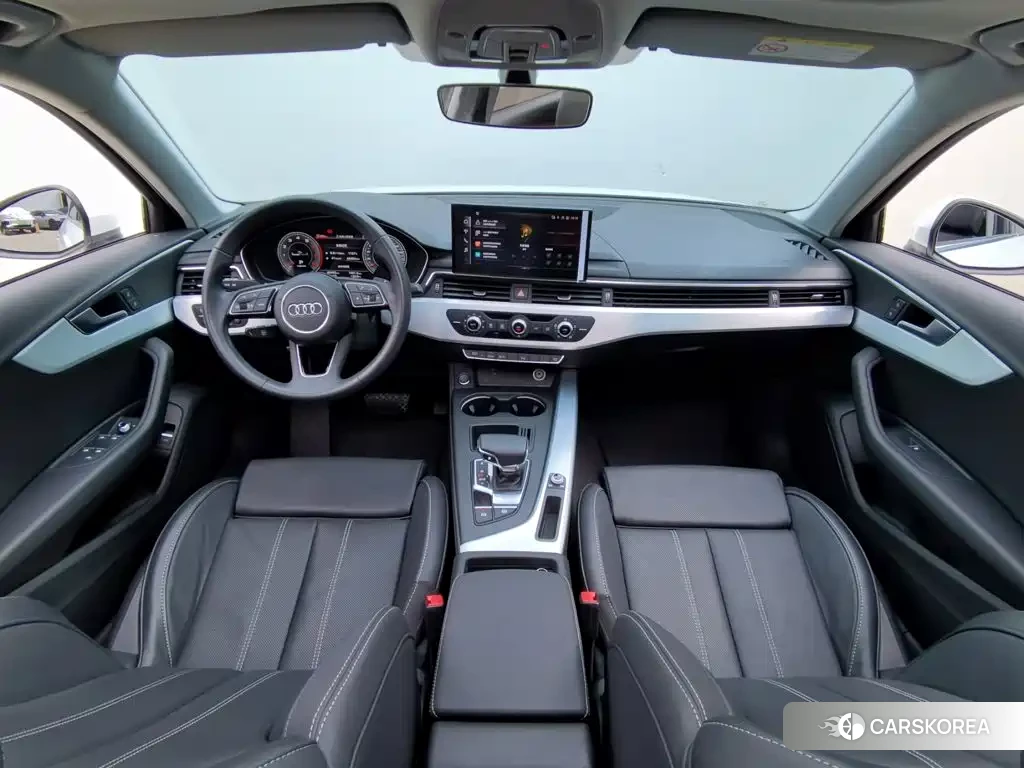 Audi A4L id 4654974 из Китая 25