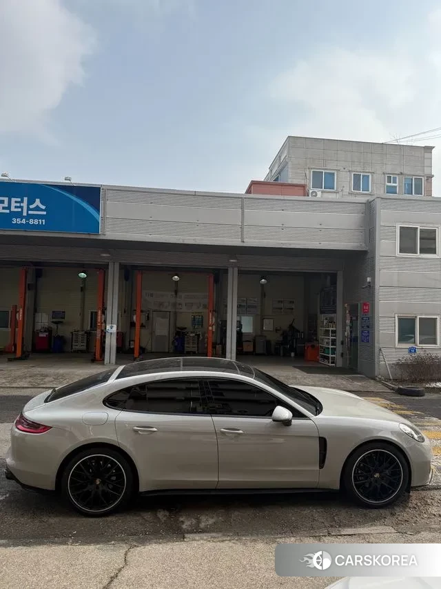 Porsche Panamera (971) 2018 Серебристо-серый из Кореи, фото 6