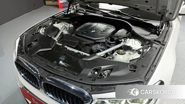 BMW 5 Series (G30) id 3765741 из Кореи 16