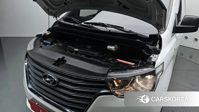 Hyundai The New Grand Starex id 3055504 из Кореи 16