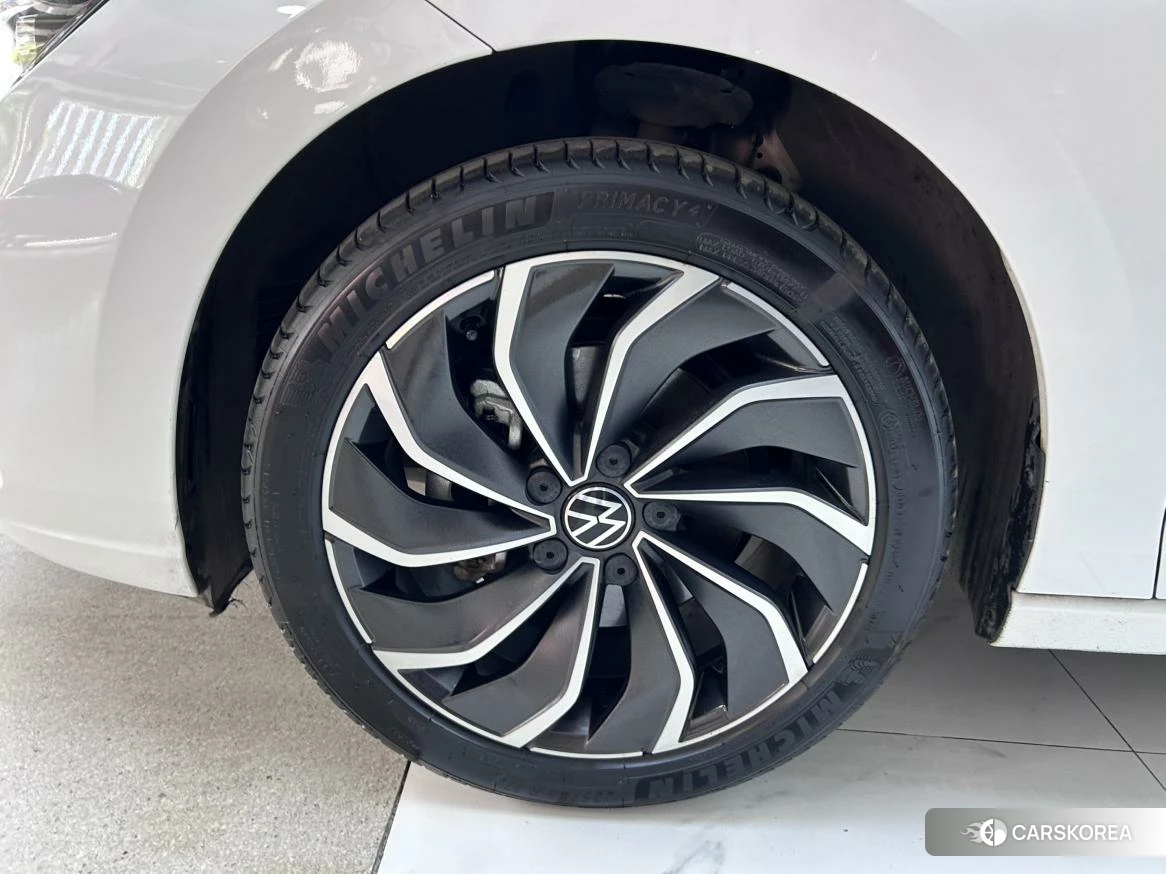 Volkswagen Golf id 4512834 из Китая 26