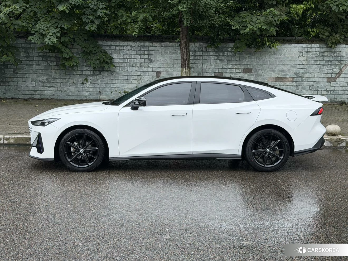 Chang'an UNI-V 2023 Белый из Китая, фото 6