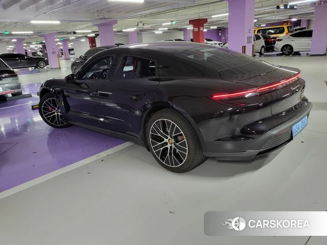 Porsche Taycan id 4542366 из Кореи 15