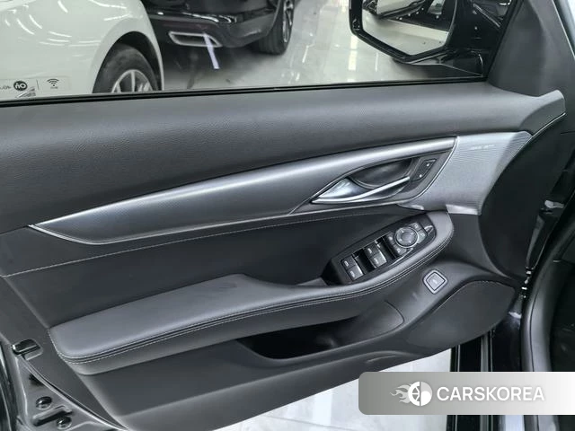 Cadillac CT5 id 4253999 из Китая 15