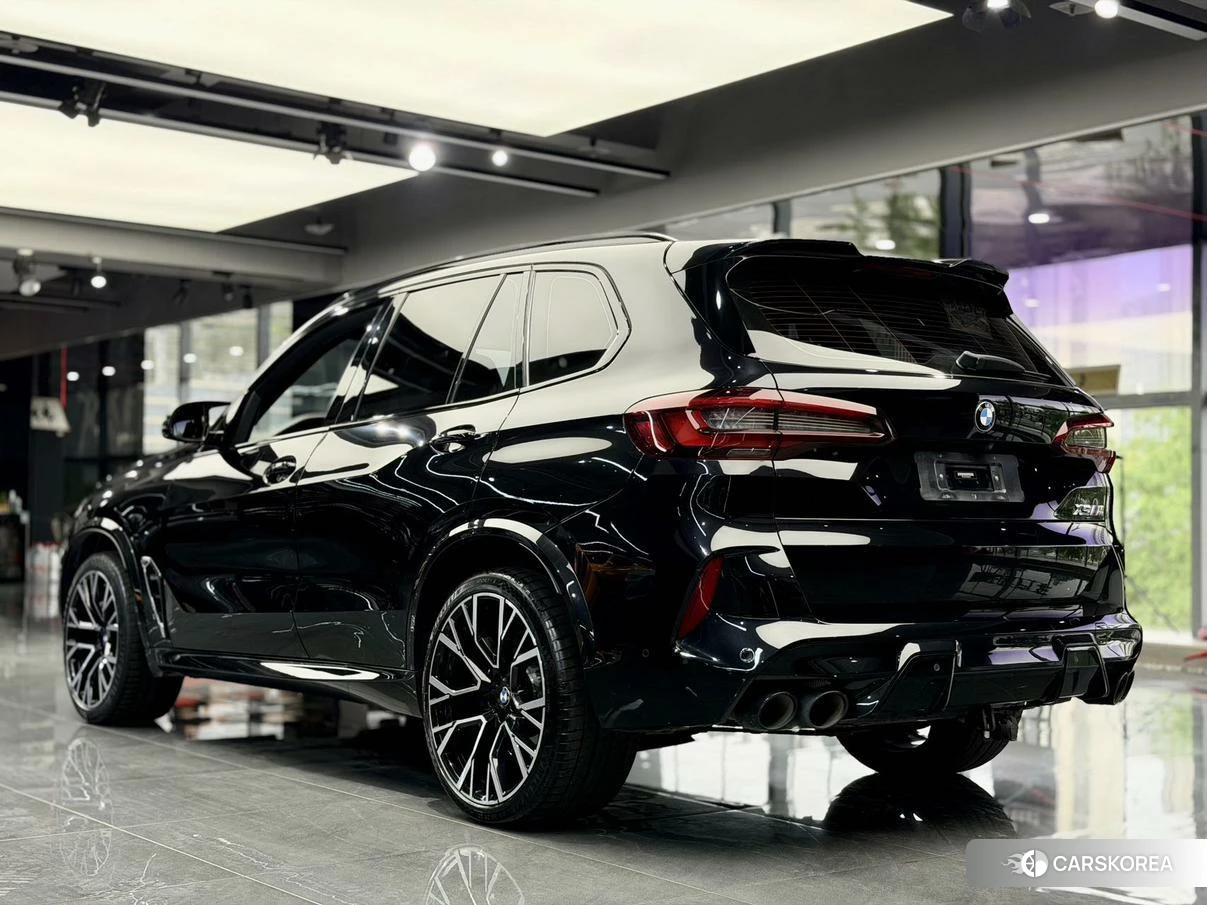 BMW X5 M id 4486414 из Китая 9
