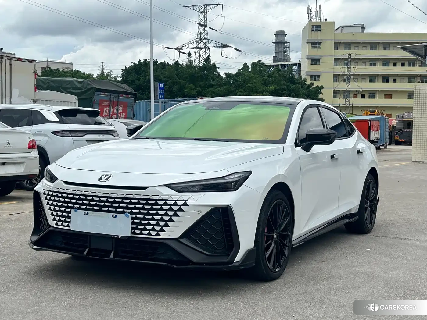 Chang'an Changan UNI-V id 4570438 из Китая 15