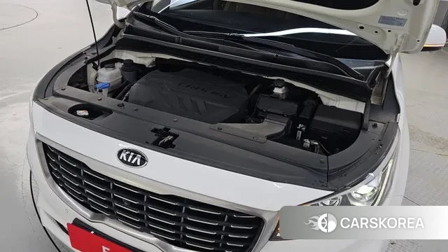 Kia The New Carnival id 3128540 из Кореи 16