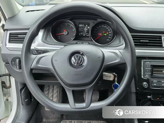 Volkswagen Bora id 4261484 из Китая 10