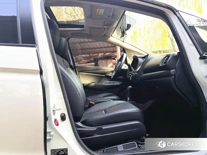 Honda Fit id 4548099 из Китая 12