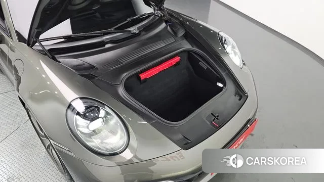 Porsche 911(992) id 3666353 из Кореи 16