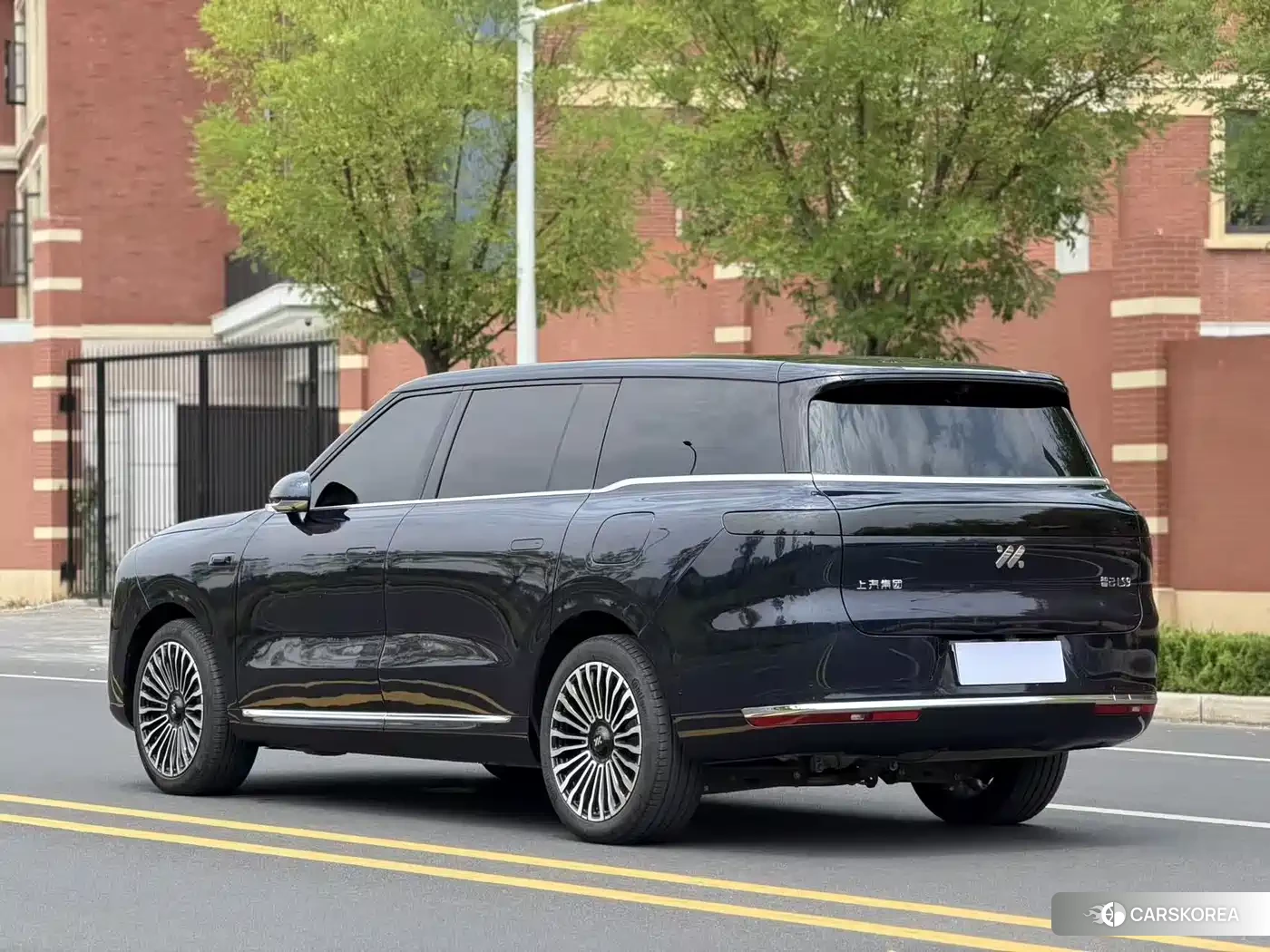 Zhiji Automobile Zhiji LS9 2026 Черный из Китая, фото 6