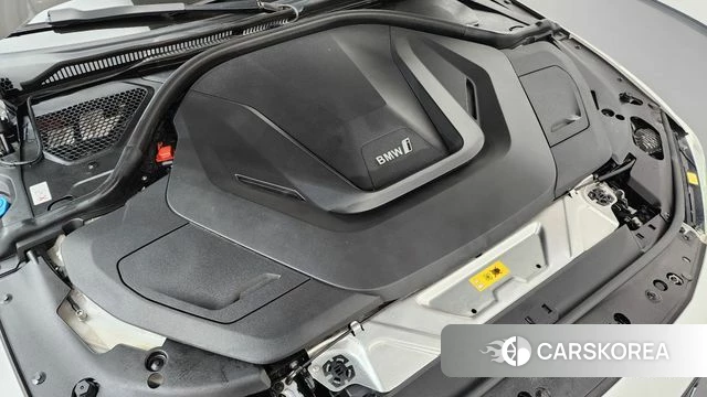 BMW i4 id 4506361 из Кореи 16
