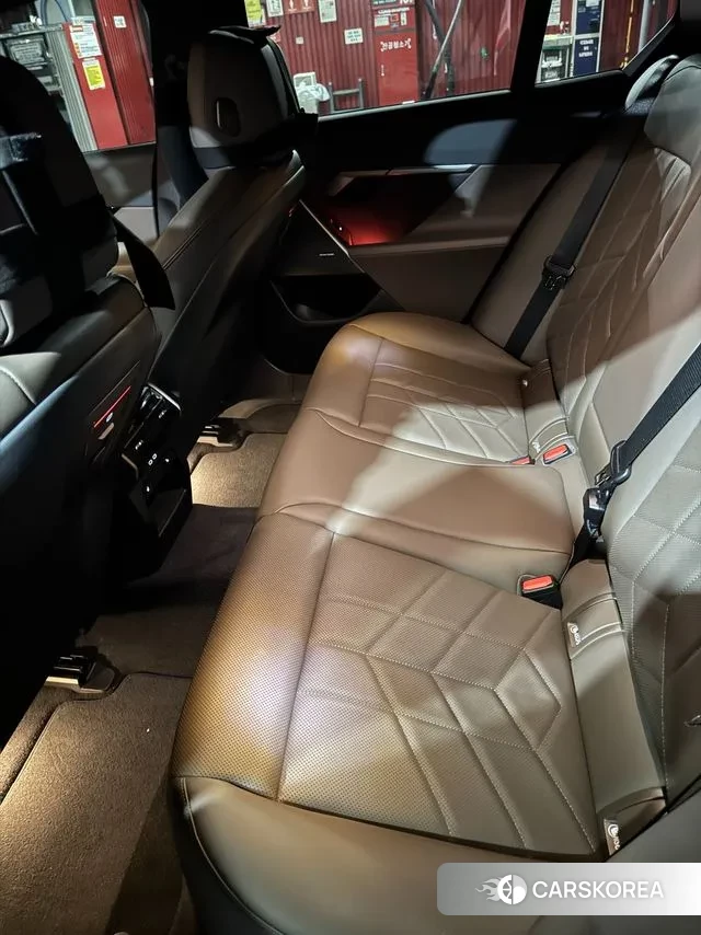 BMW 5 Series (G60) 2024 Черный из Кореи, фото 6