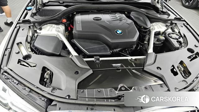 BMW 5 Series (G30) id 4528423 из Кореи 30