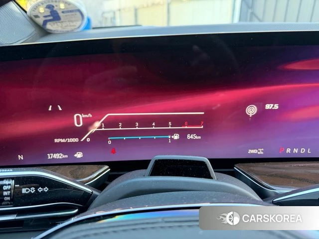 Cadillac Escalade 5th Generation 2025 Белый из Кореи, фото 6