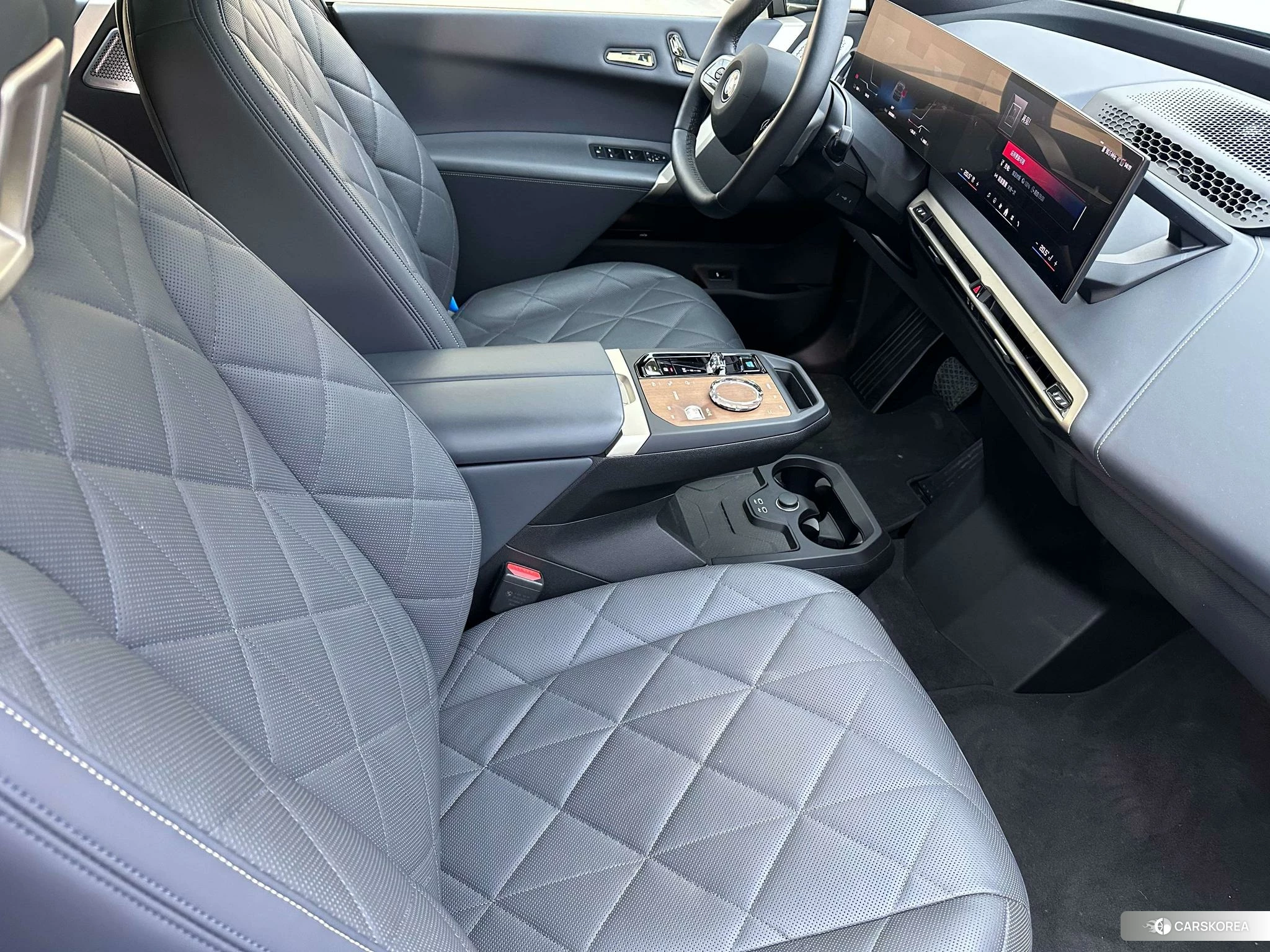 BMW iX id 4452358 из Китая 14
