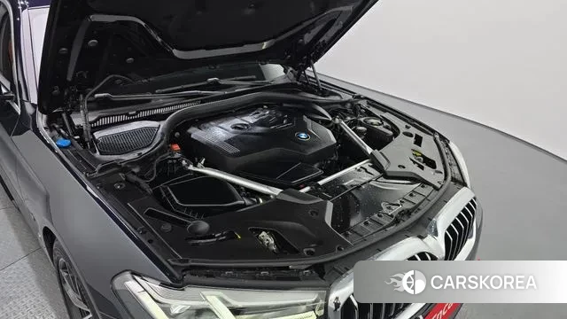 BMW 5 Series (G30) id 2974739 из Кореи 16