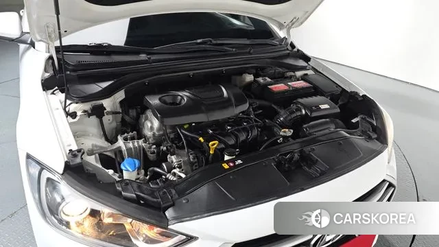 Hyundai Avante AD id 3429511 из Кореи 16