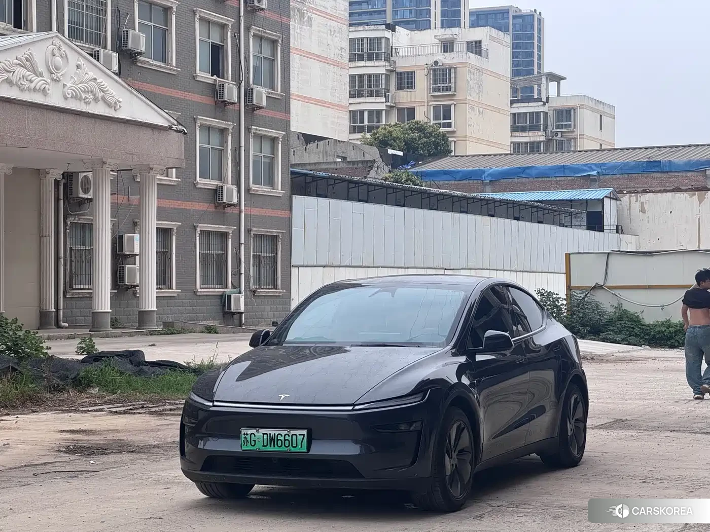 Tesla Model Y 2026 Silver/gray из Китая, фото 6