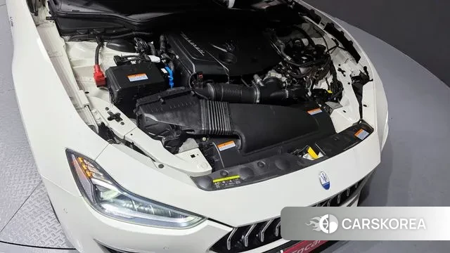 Maserati Ghibli id 3472694 из Кореи 16