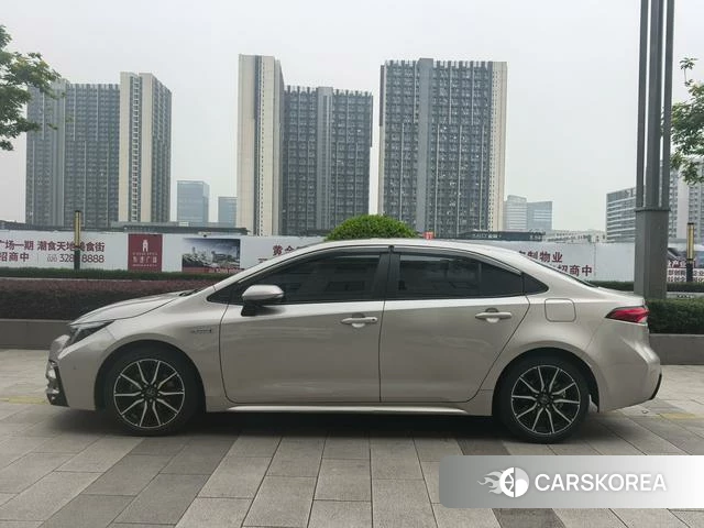 Toyota Lei Ling 2023 Шампань из Китая, фото 6