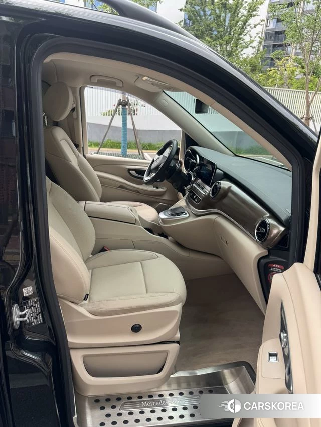 Mercedes-Benz V-class id 4367473 из Китая 21