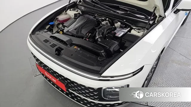 Hyundai Grandeur (GN7) id 3739972 из Кореи 16