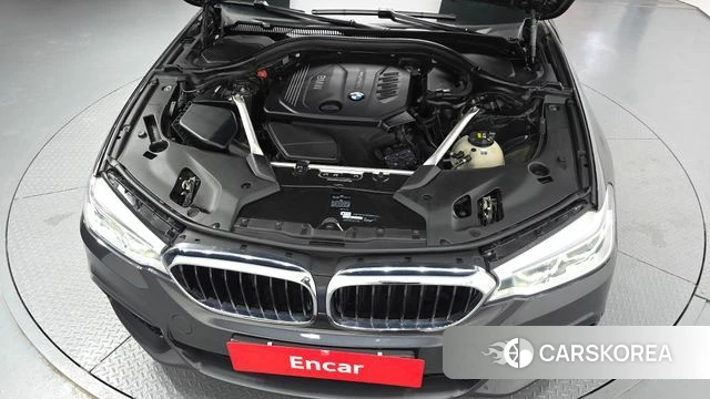 BMW 5 Series (G30) id 4197266 из Кореи 29